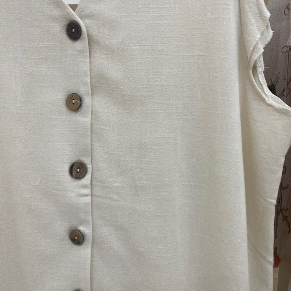 C6551 BLUSA BEIGE ABOTONADA