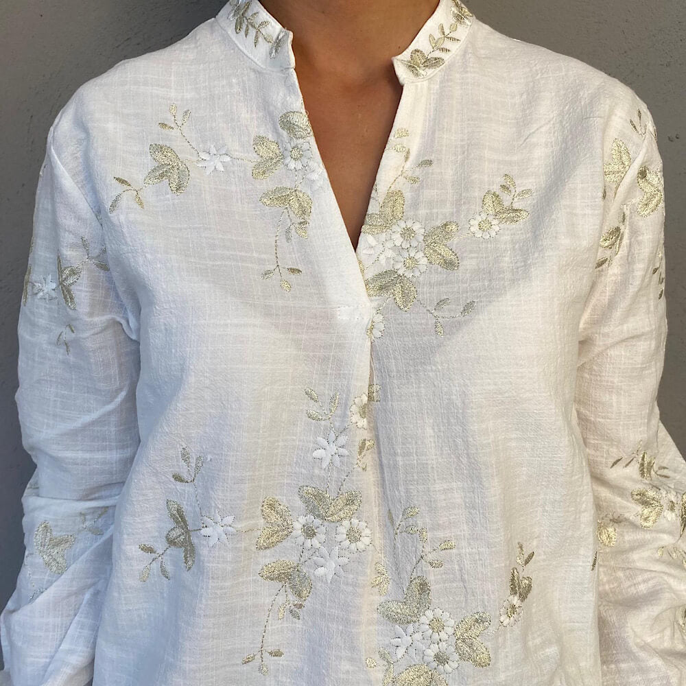 C7217 BLUSA BORDADA