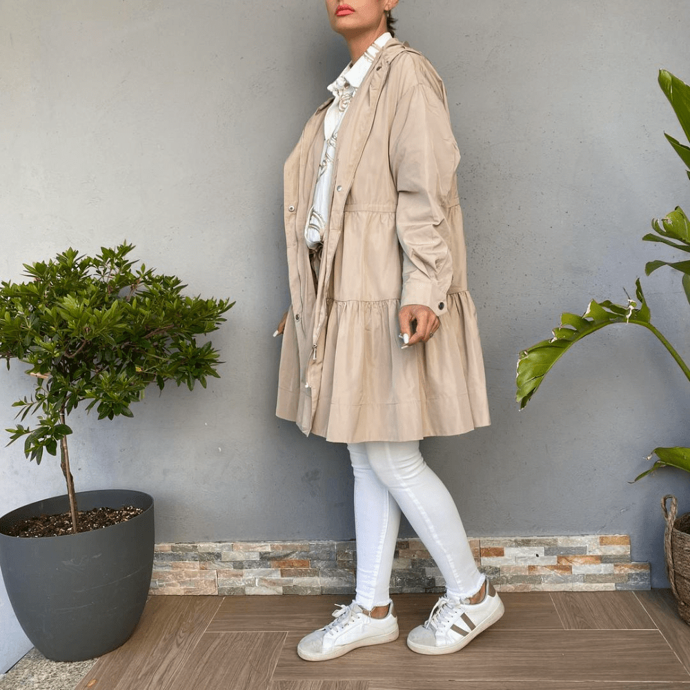 QDBW98030 PARKA TAUPE CON CAPUCHA