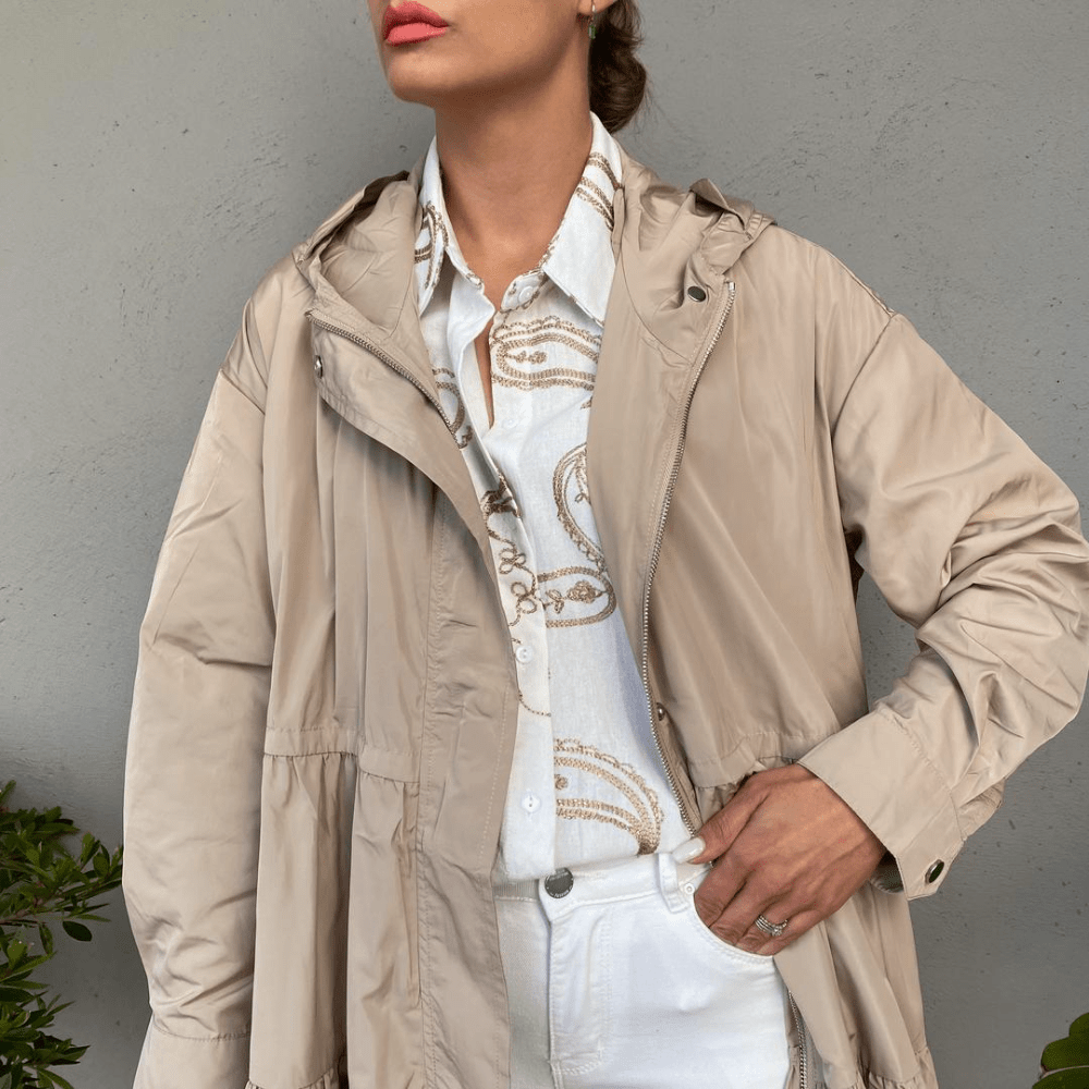 QDBW98030 PARKA TAUPE CON CAPUCHA